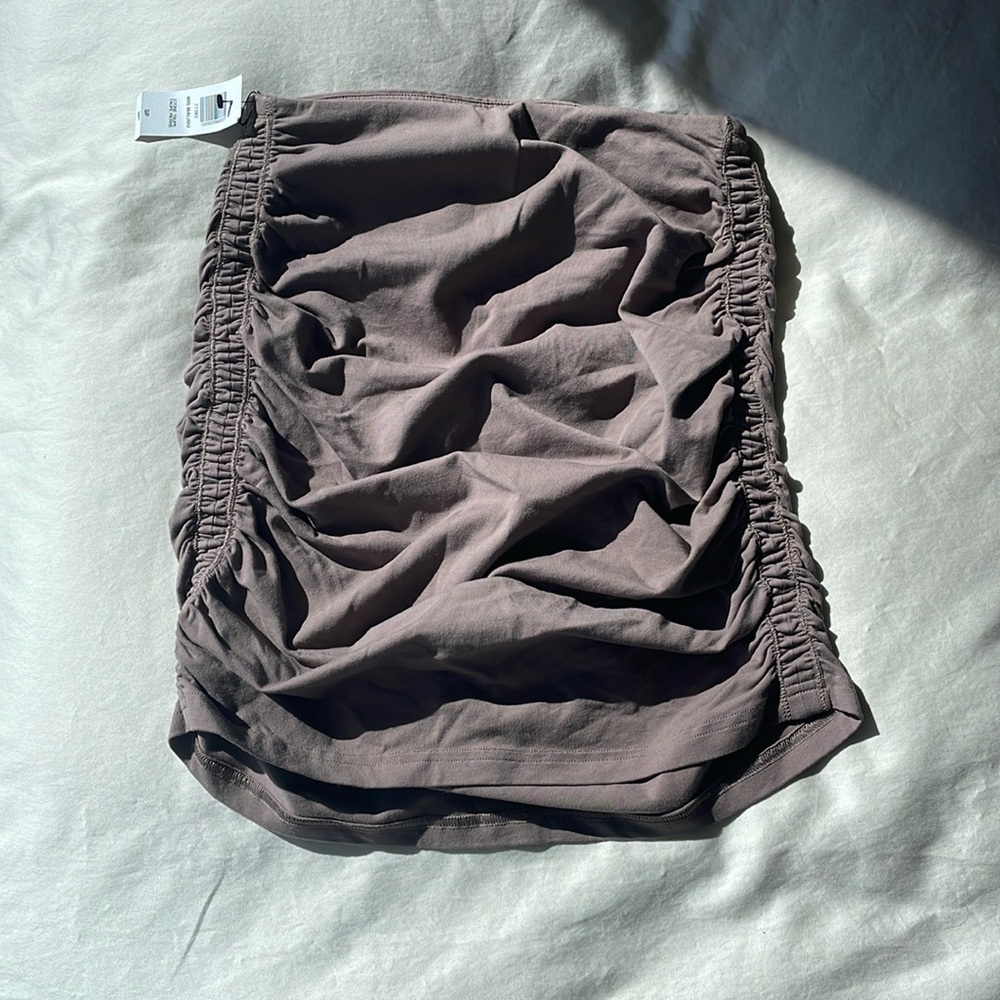 Ruched taupe skirt TNA Aritzia size S